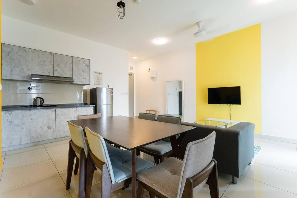קואלה לומפור Tr Residence Lovely 3 Bedroom Unit 6Pax Next To Titiwangsa Lrt מראה חיצוני תמונה