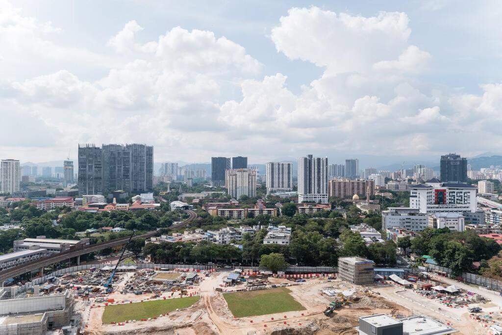 קואלה לומפור Tr Residence Lovely 3 Bedroom Unit 6Pax Next To Titiwangsa Lrt מראה חיצוני תמונה